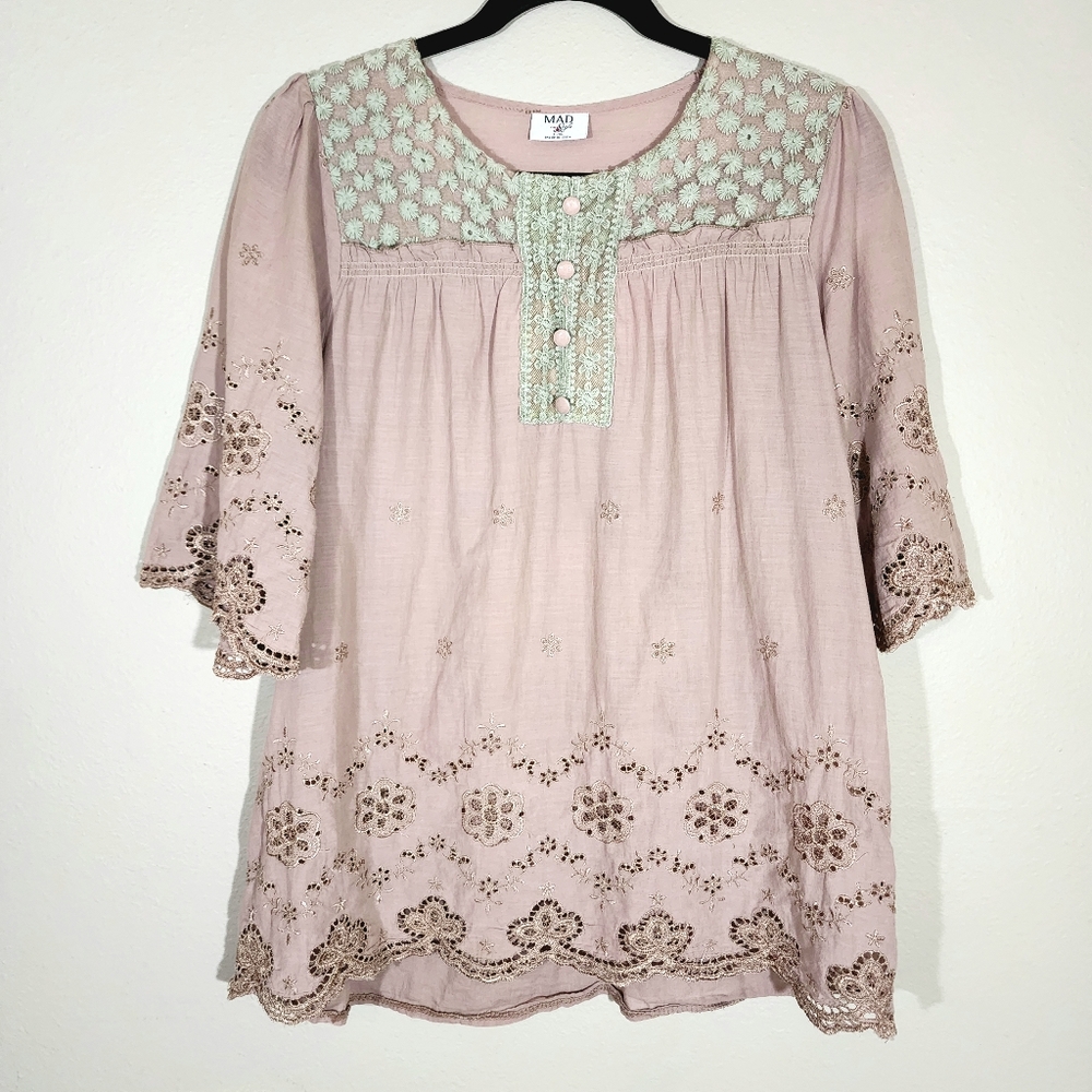 (EUC) MAD STYLE Boho Dusty Rose Lace Detail Short Sleeve Tunic Top